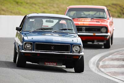 22;10-April-2009;1973-Holden-Torana-GTR-XU‒1;Australia;Bathurst;FOSC;Festival-of-Sporting-Cars;Historic-Touring-Cars;Mt-Panorama;NSW;New-South-Wales;Warren-Bossie;auto;classic;motorsport;racing;super-telephoto;vintage