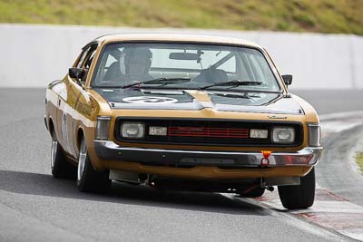 73;10-April-2009;1971-Chrysler-Valiant-Charger;Andrew-Whiteside;Australia;Bathurst;FOSC;Festival-of-Sporting-Cars;Historic-Touring-Cars;Mt-Panorama;NSW;New-South-Wales;auto;classic;motorsport;racing;super-telephoto;vintage