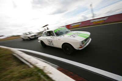 295;10-April-2009;1973-Alfa-Romeo-GTV-2000;Australia;Bathurst;FOSC;Festival-of-Sporting-Cars;Historic-Touring-Cars;Mt-Panorama;NSW;New-South-Wales;Spencer-Rice;auto;classic;motion-blur;motorsport;racing;vintage;wide-angle