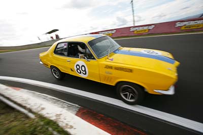 89;10-April-2009;1972-Holden-Torana-XU‒1;Australia;Bathurst;FOSC;Festival-of-Sporting-Cars;Historic-Touring-Cars;John-Harrison;Mt-Panorama;NSW;New-South-Wales;auto;classic;motorsport;racing;vintage;wide-angle