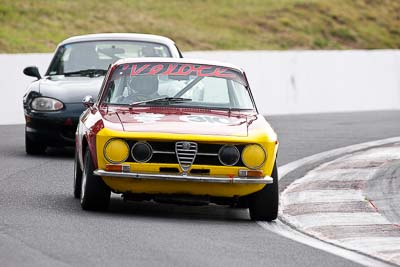 310;10-April-2009;1968-Alfa-Romeo-GTV-1750;Australia;Bathurst;FOSC;Festival-of-Sporting-Cars;Geoff-Burgess;Mt-Panorama;NSW;New-South-Wales;Regularity;auto;motorsport;racing;super-telephoto