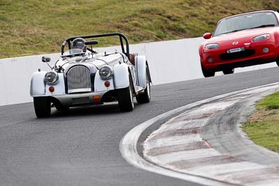 39;10-April-2009;1986-Morgan-Plus-8;Australia;Bathurst;FOSC;Festival-of-Sporting-Cars;Graeme-Downer;Mt-Panorama;NSW;New-South-Wales;Regularity;auto;motorsport;racing;super-telephoto