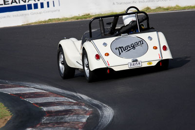 40;10-April-2009;1969-Morgan-Plus-8;31415H;Australia;Bathurst;FOSC;Festival-of-Sporting-Cars;Geoff-Williams;Historic-Sports-Cars;Mt-Panorama;NSW;New-South-Wales;auto;classic;motorsport;racing;super-telephoto;vintage