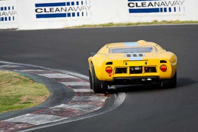 148;10-April-2009;1967-Ford-GT40;Australia;Bathurst;FOSC;Festival-of-Sporting-Cars;Historic-Sports-Cars;John-Pooley;Mt-Panorama;NSW;New-South-Wales;auto;classic;motorsport;racing;super-telephoto;vintage