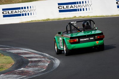 26;10-April-2009;1969-Triumph-TR6;Australia;Bathurst;FOSC;Festival-of-Sporting-Cars;Geoff-Byrne;Historic-Sports-Cars;Mt-Panorama;NSW;New-South-Wales;auto;classic;motorsport;racing;super-telephoto;vintage