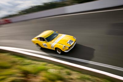 240;10-April-2009;1971-Datsun-240Z;Australia;Bathurst;FOSC;Festival-of-Sporting-Cars;Historic-Sports-Cars;Mt-Panorama;NSW;New-South-Wales;Russell-Stanford;auto;classic;motion-blur;motorsport;racing;vintage;wide-angle