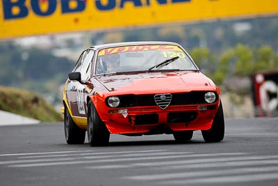 120;10-April-2009;Alfa-Romeo-GTV-2000;Andrew-Wilson;Australia;Bathurst;FOSC;Festival-of-Sporting-Cars;Mt-Panorama;NSW;New-South-Wales;Regularity;auto;motorsport;racing;super-telephoto