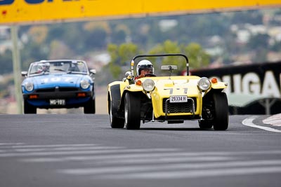 71;10-April-2009;Australia;Bathurst;FOSC;Festival-of-Sporting-Cars;Mt-Panorama;NSW;New-South-Wales;Regularity;auto;motorsport;racing;super-telephoto