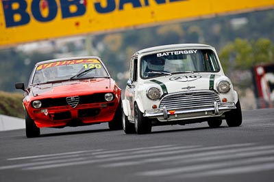 210;10-April-2009;1967-Morris-Cooper-S;Australia;Bathurst;FOSC;Festival-of-Sporting-Cars;Mt-Panorama;NSW;New-South-Wales;Paul-Battersby;Regularity;auto;motorsport;racing;super-telephoto