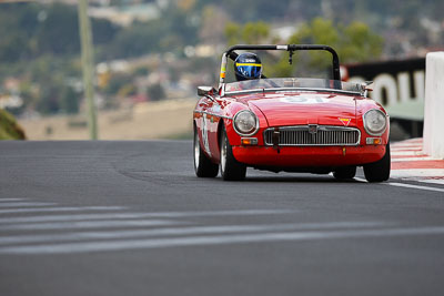 91;10-April-2009;1970-MGB-Roadster;Australia;Bathurst;FOSC;Festival-of-Sporting-Cars;Mt-Panorama;NSW;New-South-Wales;Sports-Touring;Steve-Dunne‒Contant;auto;motorsport;racing;super-telephoto