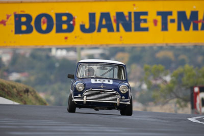 181;10-April-2009;1963-Morris-Cooper-S;Australia;Bathurst;David-Gray;FOSC;Festival-of-Sporting-Cars;Mt-Panorama;NSW;New-South-Wales;Sports-Touring;auto;motorsport;racing;super-telephoto