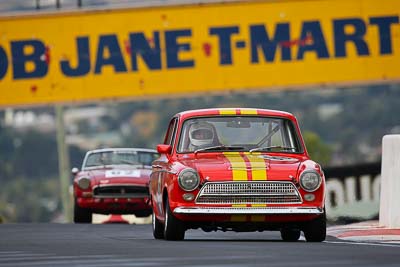 99;10-April-2009;1963-Ford-Cortina-GT;Australia;Bathurst;FOSC;Festival-of-Sporting-Cars;Mt-Panorama;NSW;New-South-Wales;Phil-Yakas;Sports-Touring;auto;motorsport;racing;super-telephoto