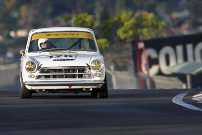 126;10-April-2009;1964-Ford-Cortina;Australia;Bathurst;Bob-Stewart;FOSC;Festival-of-Sporting-Cars;Mt-Panorama;NSW;New-South-Wales;Sports-Touring;auto;motorsport;racing;super-telephoto