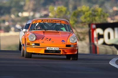173;10-April-2009;1973-Porsche-911-Carrera;Australia;Bathurst;FOSC;Festival-of-Sporting-Cars;Marque-and-Production-Sports;Mt-Panorama;NSW;New-South-Wales;Rob-Russell;auto;motorsport;racing;super-telephoto