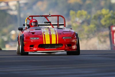 24;10-April-2009;1994-Mazda-MX‒5;Australia;Bathurst;Brian-Ferrabee;FOSC;Festival-of-Sporting-Cars;Marque-and-Production-Sports;Mazda-MX‒5;Mazda-MX5;Mazda-Miata;Mt-Panorama;NSW;New-South-Wales;auto;motorsport;racing;super-telephoto