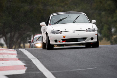 61;11-April-2009;1998-Mazda-MX‒5;Australia;Bathurst;Ed-Cory;FOSC;Festival-of-Sporting-Cars;Mazda-MX‒5;Mazda-MX5;Mazda-Miata;Mt-Panorama;NSW;New-South-Wales;Regularity;auto;motorsport;racing;super-telephoto