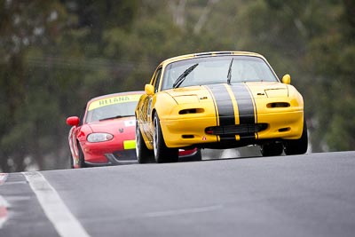 313;11-April-2009;1990-Mazda-MX‒5;Australia;Bathurst;FOSC;Festival-of-Sporting-Cars;George-Vergotis;Mazda-MX‒5;Mazda-MX5;Mazda-Miata;Mt-Panorama;NSW;New-South-Wales;Regularity;auto;motorsport;racing;super-telephoto