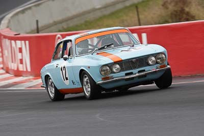 12;11-April-2009;1972-Alfa-Romeo-GTV-2000;Australia;Bathurst;FOSC;Festival-of-Sporting-Cars;Historic-Touring-Cars;Mt-Panorama;NSW;New-South-Wales;Wes-Anderson;auto;classic;motorsport;racing;super-telephoto;vintage