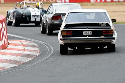 189;11-April-2009;1975-Holden-Torana-SLR-5000;30874H;Australia;Bathurst;FOSC;Festival-of-Sporting-Cars;Guy-Robson;Mt-Panorama;NSW;New-South-Wales;Regularity;auto;motorsport;racing;super-telephoto