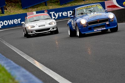 19;11-April-2009;1974-MGB-GT-V8;Australia;Bathurst;FOSC;Festival-of-Sporting-Cars;Glen-Taylor;Marque-and-Production-Sports;Mt-Panorama;NSW;New-South-Wales;auto;motorsport;racing;telephoto