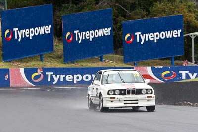 24;11-April-2009;1988-BMW-325i;Australia;Bathurst;FOSC;Festival-of-Sporting-Cars;Geoff-Bowles;Improved-Production;Mt-Panorama;NSW;New-South-Wales;auto;motorsport;racing;telephoto