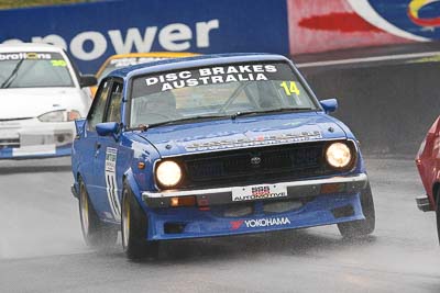 14;11-April-2009;1975-Toyota-Corolla-KE30;Australia;Bathurst;David-Noble;FOSC;Festival-of-Sporting-Cars;Improved-Production;Mt-Panorama;NSW;New-South-Wales;auto;motorsport;racing;super-telephoto