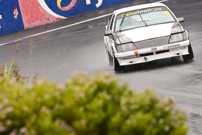 11;11-April-2009;1982-Holden-Commodore-VH;Adam-Tipping;Australia;Bathurst;FOSC;Festival-of-Sporting-Cars;Improved-Production;Mt-Panorama;NSW;New-South-Wales;auto;motorsport;racing;super-telephoto