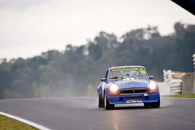19;11-April-2009;1974-MGB-GT-V8;Australia;Bathurst;FOSC;Festival-of-Sporting-Cars;Glen-Taylor;Marque-and-Production-Sports;Mt-Panorama;NSW;New-South-Wales;auto;motorsport;racing;super-telephoto