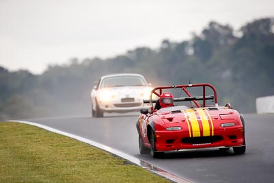 24;11-April-2009;1994-Mazda-MX‒5;Australia;Bathurst;Brian-Ferrabee;FOSC;Festival-of-Sporting-Cars;Marque-and-Production-Sports;Mazda-MX‒5;Mazda-MX5;Mazda-Miata;Mt-Panorama;NSW;New-South-Wales;auto;motorsport;racing;super-telephoto
