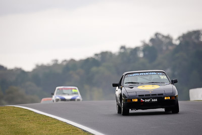 32;11-April-2009;1982-Porsche-924;Australia;Bathurst;Donald-Pedder;FOSC;Festival-of-Sporting-Cars;Marque-and-Production-Sports;Mt-Panorama;NSW;New-South-Wales;auto;motorsport;racing;super-telephoto