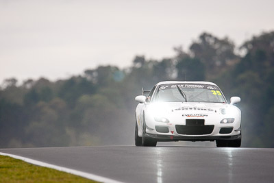 35;11-April-2009;2002-Mazda-RX‒7;Australia;Bathurst;FOSC;Festival-of-Sporting-Cars;Gerry-Murphy;Marque-and-Production-Sports;Mt-Panorama;NSW;New-South-Wales;auto;motorsport;racing;super-telephoto