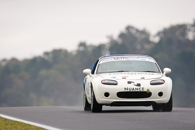 9;11-April-2009;2006-Mazda-MX‒5;Australia;Bathurst;Ed-Chivers;FOSC;Festival-of-Sporting-Cars;Marque-and-Production-Sports;Mazda-MX‒5;Mazda-MX5;Mazda-Miata;Mt-Panorama;NSW;New-South-Wales;auto;motorsport;racing;super-telephoto