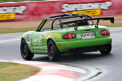 161;11-April-2009;1994-Mazda-MX‒5;Australia;Bathurst;FOSC;Festival-of-Sporting-Cars;Luciano-Iezzi;Marque-and-Production-Sports;Mazda-MX‒5;Mazda-MX5;Mazda-Miata;Mt-Panorama;NSW;New-South-Wales;auto;motion-blur;motorsport;racing;super-telephoto