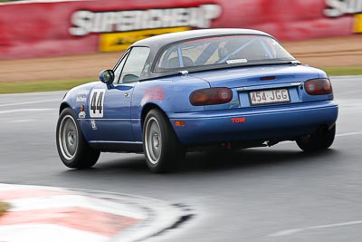 44;11-April-2009;1995-Mazda-MX‒5;Australia;Bathurst;Calum-Ballinger;FOSC;Festival-of-Sporting-Cars;Marque-and-Production-Sports;Mazda-MX‒5;Mazda-MX5;Mazda-Miata;Mt-Panorama;NSW;New-South-Wales;auto;motion-blur;motorsport;racing;super-telephoto