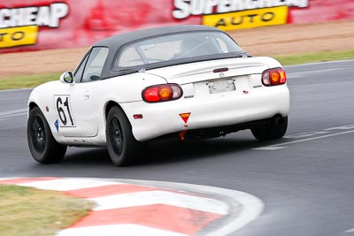 61;11-April-2009;1998-Mazda-MX‒5;Australia;Bathurst;Ed-Cory;FOSC;Festival-of-Sporting-Cars;Mazda-MX‒5;Mazda-MX5;Mazda-Miata;Mt-Panorama;NSW;New-South-Wales;Regularity;auto;motion-blur;motorsport;racing;super-telephoto