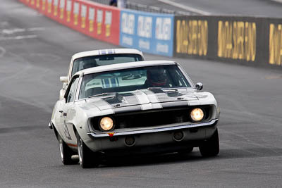 197;12-April-2009;1969-Chevrolet-Camaro;Australia;Bathurst;Darren-Collins;FOSC;Festival-of-Sporting-Cars;Historic-Touring-Cars;Mt-Panorama;NSW;New-South-Wales;auto;classic;motorsport;racing;super-telephoto;vintage