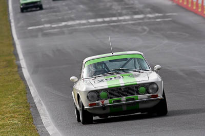 295;12-April-2009;1973-Alfa-Romeo-GTV-2000;Australia;Bathurst;FOSC;Festival-of-Sporting-Cars;Historic-Touring-Cars;Mt-Panorama;NSW;New-South-Wales;Spencer-Rice;auto;classic;motorsport;racing;super-telephoto;vintage