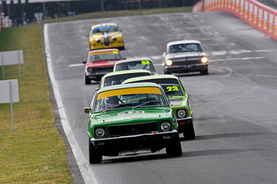 48;12-April-2009;1972-Holden-Torana-XU‒1;Australia;Bathurst;FOSC;Festival-of-Sporting-Cars;Historic-Touring-Cars;Mt-Panorama;NSW;New-South-Wales;Noel-Roberts;auto;classic;motorsport;racing;super-telephoto;vintage