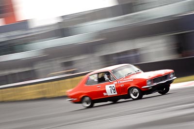 79;12-April-2009;1972-Holden-Torana-XU‒1;Alf-Bargwanna;Australia;Bathurst;FOSC;Festival-of-Sporting-Cars;Historic-Touring-Cars;Mt-Panorama;NSW;New-South-Wales;auto;classic;motion-blur;motorsport;racing;telephoto;vintage