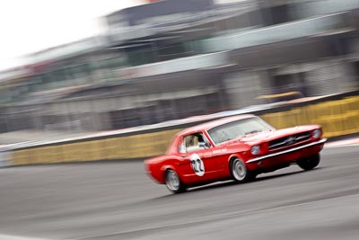 122;12-April-2009;1964-Ford-Mustang;Australia;Bathurst;Bill-Trengrove;FOSC;Festival-of-Sporting-Cars;Historic-Touring-Cars;Mt-Panorama;NSW;New-South-Wales;auto;classic;motion-blur;motorsport;racing;telephoto;vintage