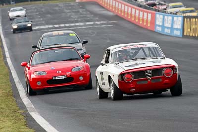 105;12-April-2009;1969-Alfa-Romeo-105-GTV;Australia;Bathurst;FOSC;Festival-of-Sporting-Cars;Ken-Percival;Mt-Panorama;NSW;New-South-Wales;OLD105;Regularity;auto;motorsport;racing;super-telephoto