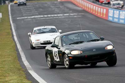 46;12-April-2009;1998-Mazda-MX‒5;Australia;Bathurst;FOSC;Festival-of-Sporting-Cars;Mazda-MX‒5;Mazda-MX5;Mazda-Miata;Mt-Panorama;NSW;New-South-Wales;Regularity;Stewart-Temesvary;auto;motorsport;racing;super-telephoto