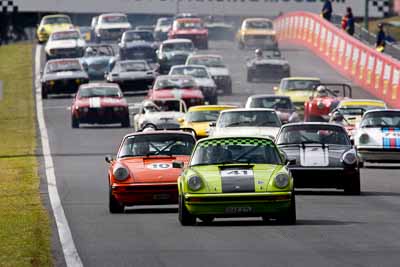10;41;12-April-2009;1974-Porsche-911-Carrera;1975-Porsche-911-Carrera;30092H;Australia;BAZ27L;Bathurst;Bill-Pye;FOSC;Festival-of-Sporting-Cars;Geoff-Morgan;Historic-Sports-Cars;Mt-Panorama;NSW;New-South-Wales;auto;classic;motorsport;racing;super-telephoto;vintage