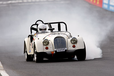 40;12-April-2009;1969-Morgan-Plus-8;31415H;Australia;Bathurst;FOSC;Festival-of-Sporting-Cars;Geoff-Williams;Historic-Sports-Cars;Mt-Panorama;NSW;New-South-Wales;auto;classic;motorsport;racing;super-telephoto;vintage