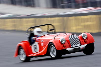 181;12-April-2009;1970-Morgan-Plus-8;29250H;Australia;Bathurst;FOSC;Festival-of-Sporting-Cars;Historic-Sports-Cars;Mt-Panorama;NSW;New-South-Wales;Stuart-Littlemore;auto;classic;motion-blur;motorsport;racing;super-telephoto;vintage