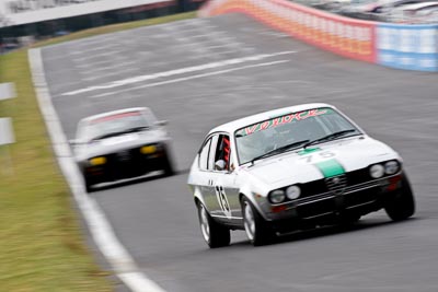 75;12-April-2009;1977-Alfa-Romeo-GTV;Australia;Bathurst;FOSC;Festival-of-Sporting-Cars;Historic-Sports-Cars;Mt-Panorama;NSW;New-South-Wales;Urs-Muller;auto;classic;motion-blur;motorsport;racing;super-telephoto;vintage