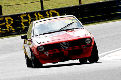 120;12-April-2009;Alfa-Romeo-GTV-2000;Andrew-Wilson;Australia;Bathurst;FOSC;Festival-of-Sporting-Cars;Mt-Panorama;NSW;New-South-Wales;Regularity;auto;motorsport;racing;super-telephoto