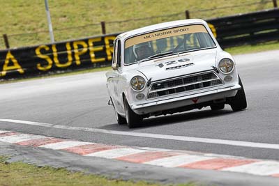 126;12-April-2009;1964-Ford-Cortina;Australia;Bathurst;Bob-Stewart;FOSC;Festival-of-Sporting-Cars;Mt-Panorama;NSW;New-South-Wales;Sports-Touring;auto;motorsport;racing;super-telephoto