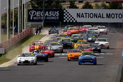 19;35;8;92;12-April-2009;1974-MGB-GT-V8;1997-AC-Cobra;2002-Mazda-RX‒7;2004-Mazda-MX‒5-SP;Australia;Bathurst;Chris-Tonna;FOSC;Festival-of-Sporting-Cars;Gerry-Murphy;Glen-Taylor;Iain-Pretty;Marque-and-Production-Sports;Mazda-MX‒5;Mazda-MX5;Mazda-Miata;Mt-Panorama;NSW;New-South-Wales;auto;field;motorsport;race-start;racing;super-telephoto