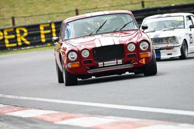 20;12-April-2009;1971-Jaguar-XJ6;Australia;Bathurst;Brian-Todd;FOSC;Festival-of-Sporting-Cars;Improved-Production;Mt-Panorama;NSW;New-South-Wales;auto;motorsport;racing;super-telephoto